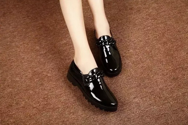 GIVENCHY Casual shoes Women--006